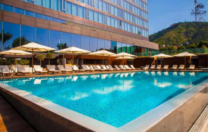 هتل رادیسون بلو (Radisson Blu) باتومی
