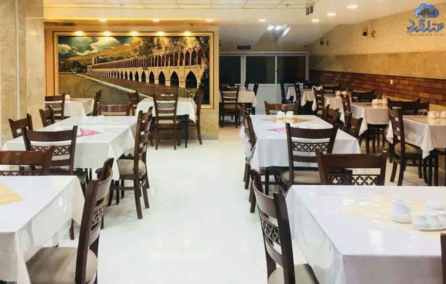 هتل سی و سه پل مشهد
