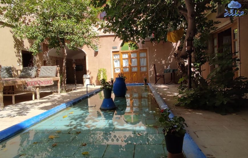 اقامتگاه سنتی سروش یزد