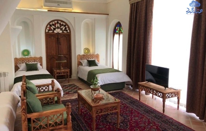 اقامتگاه سنتی درجه یک ارغوان قزوین