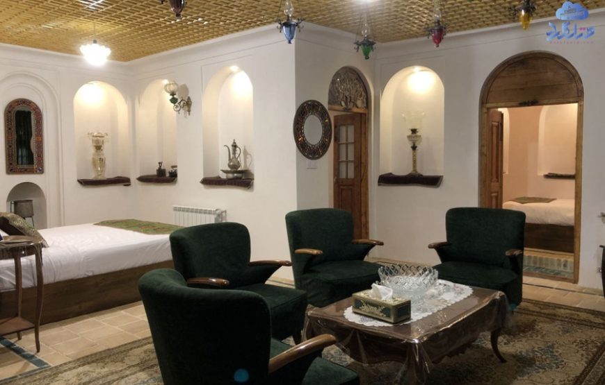 اقامتگاه سنتی نبوی قزوین