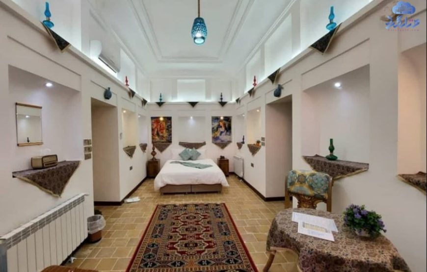 هتل بوتیک سنتی عمارت مالمیر یزد