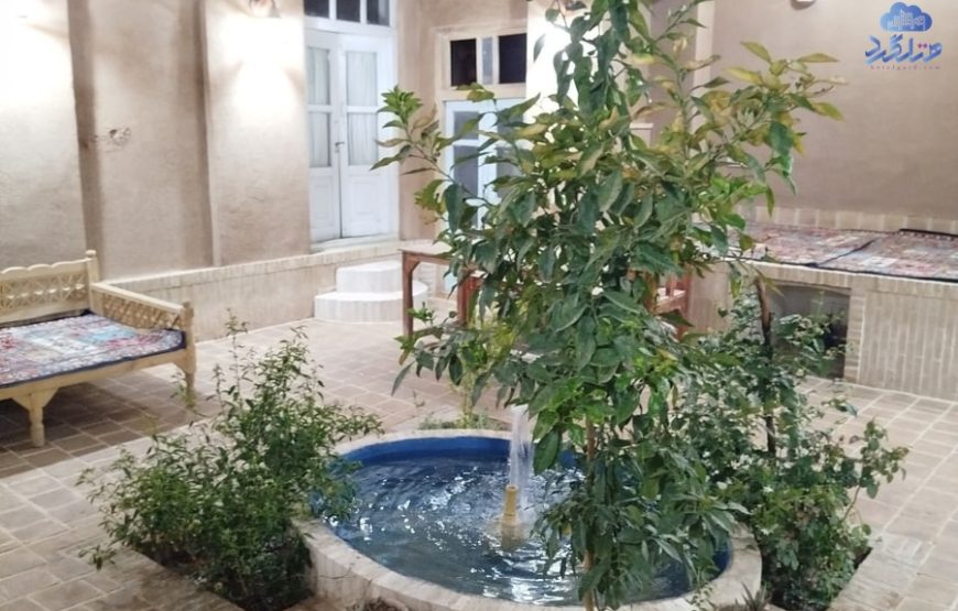اقامتگاه بومگردی مامس یزد