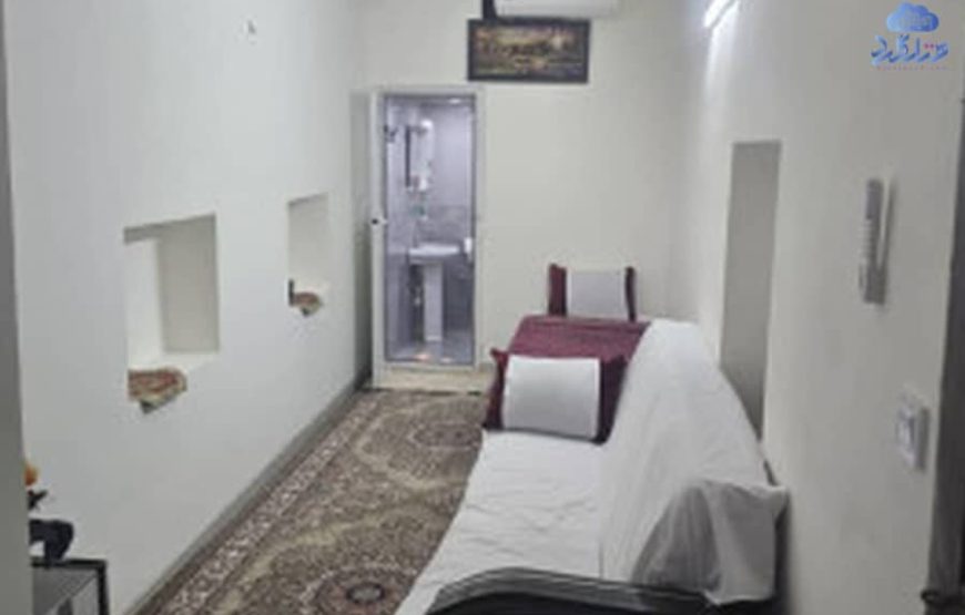 اتاق یک تخته (اقامت باصبحانه)