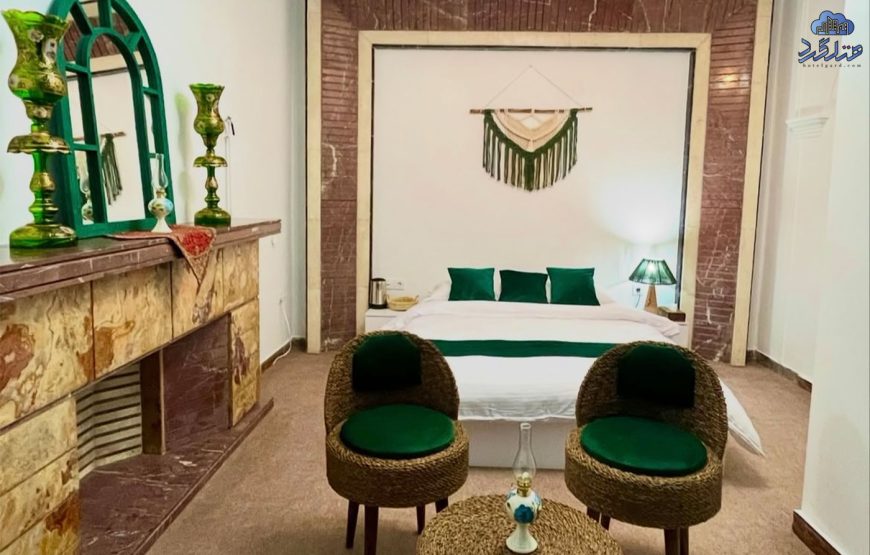 اقامتگاه سنتی همنشین رشت